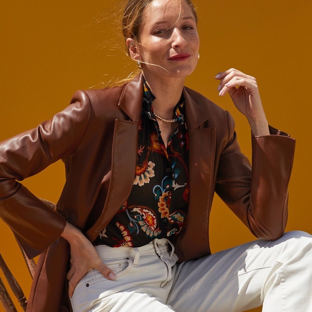 NWOT Chico’s Faux Leather Blazer in Cambridge Brown. Size 2 / 12